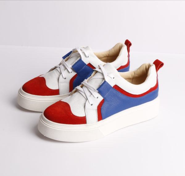 Greta France | Manolo Reyes