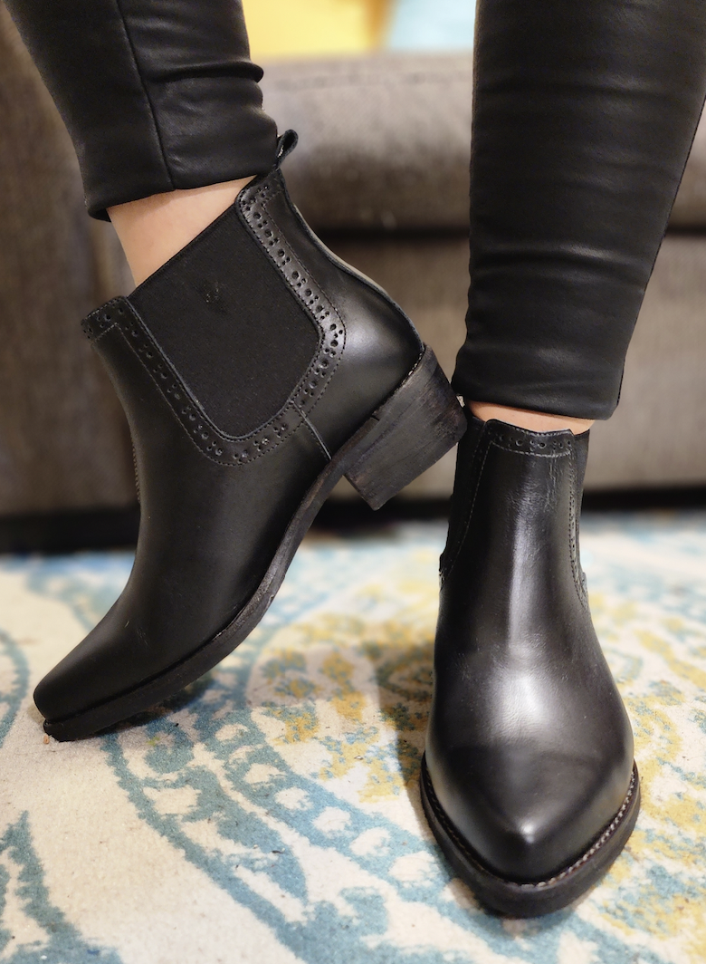 Elizaabetta Negra_manolo reyes_pu