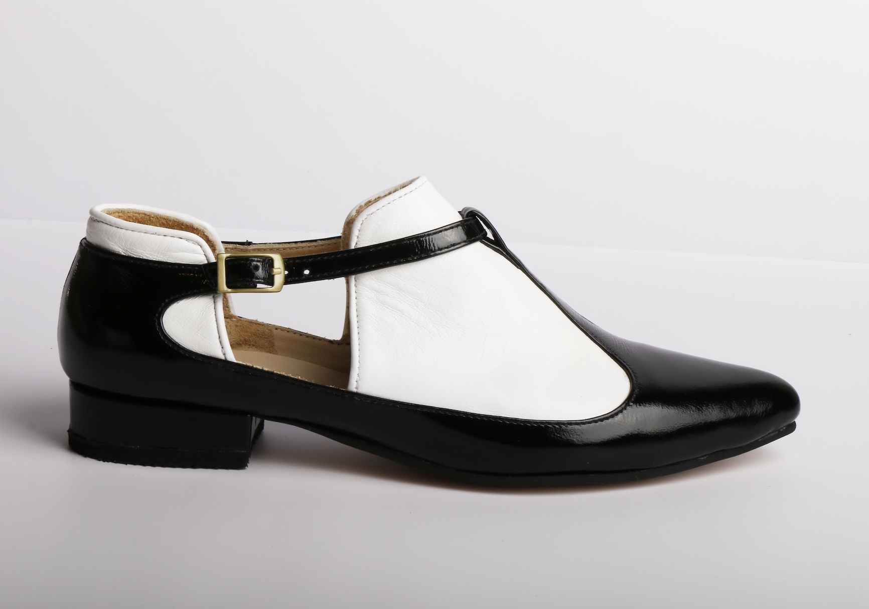 Emily_blanconegro_manoloreyes_lat