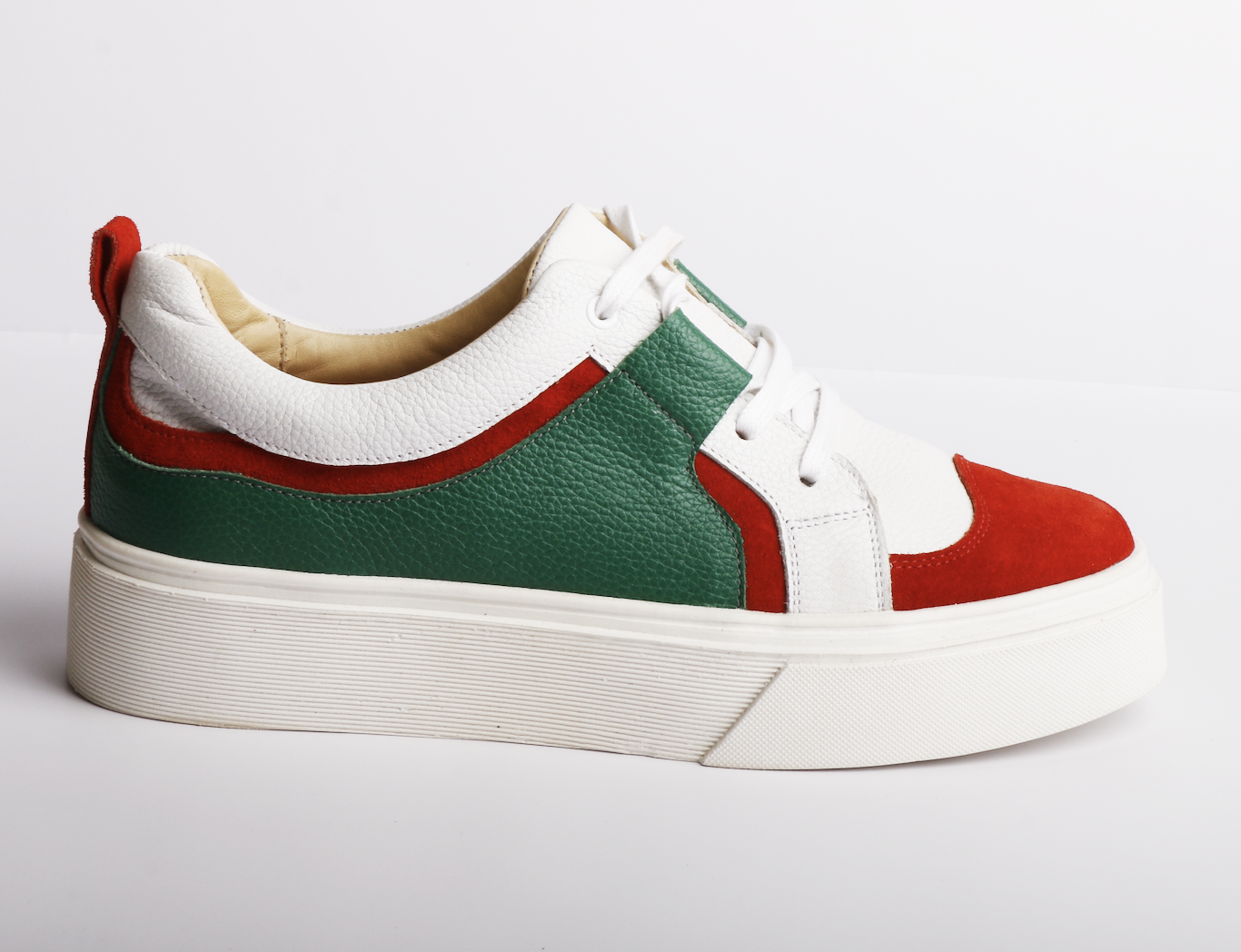 Gretailaty_manoloreyes_lat