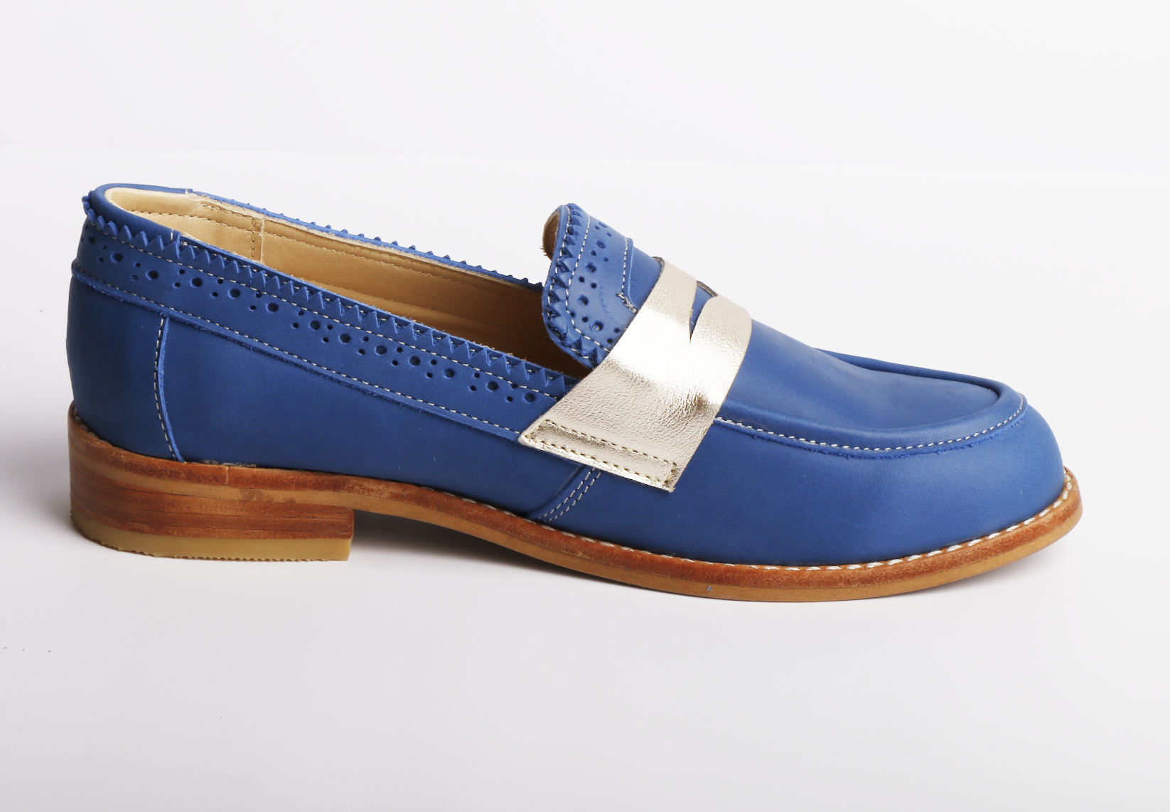 ginevra manoloreyes_lat